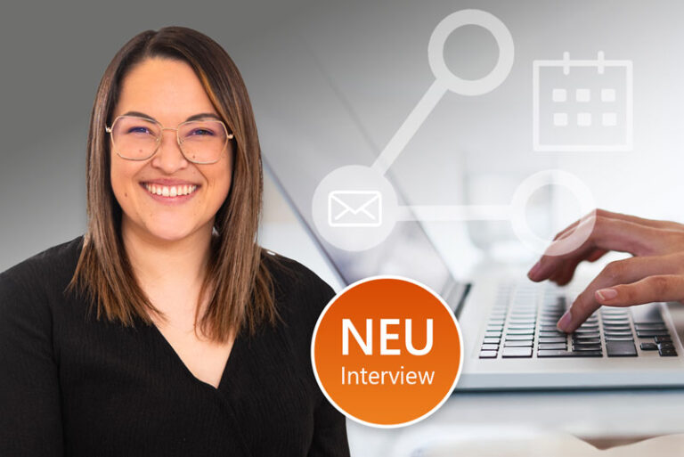 Mitarbeiterin Tanja Tauber lächelt in die Kamera, im Hintergrund Symbole für E-Mail, Planung und Kampagnensteuerung.